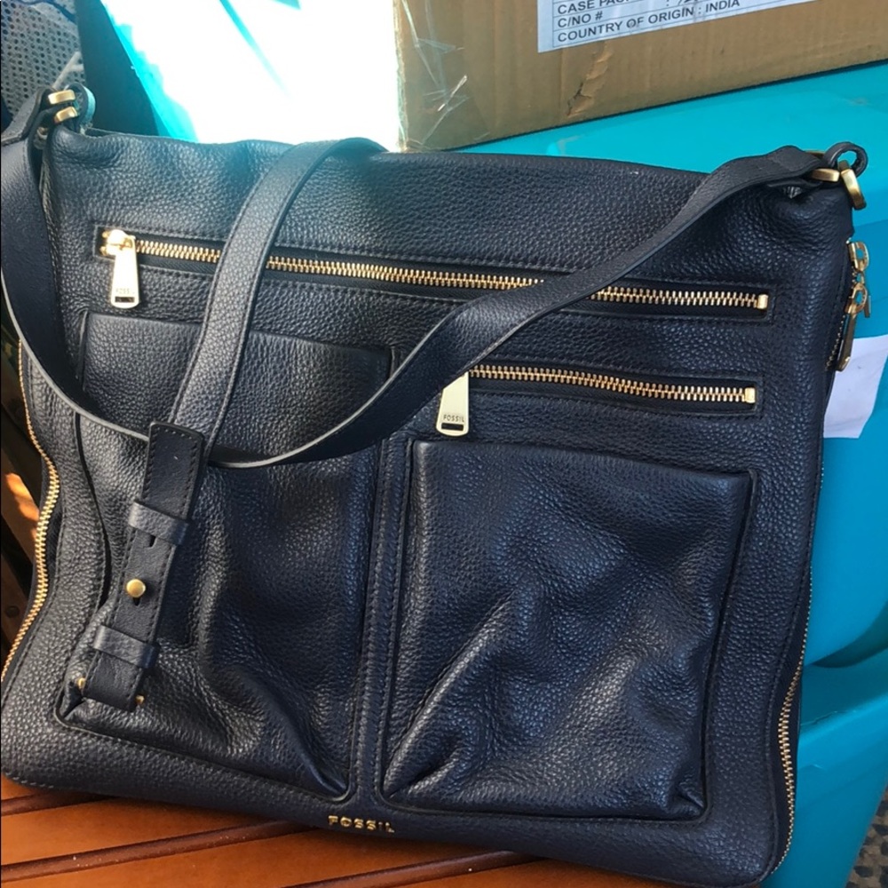 Navy leather fossil bag